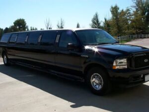 Limuzína Ford black