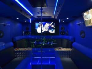 interiér autobusu na party